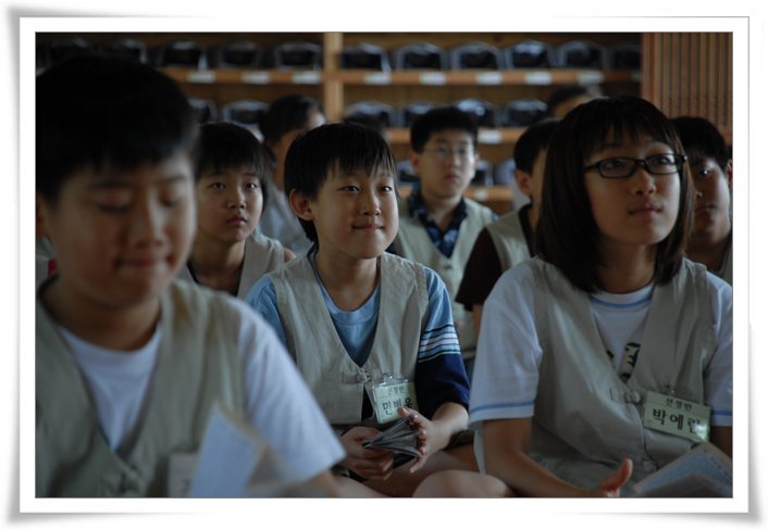예불문 배우기-일주이 동안 하루, 2번씩 외워야 하는

예불문을 배움니다.

처음 배우는 예불문이지만

스님따라 하는 예불문은 재미있기만 합니다.

"마하반야바라밀다심경...."